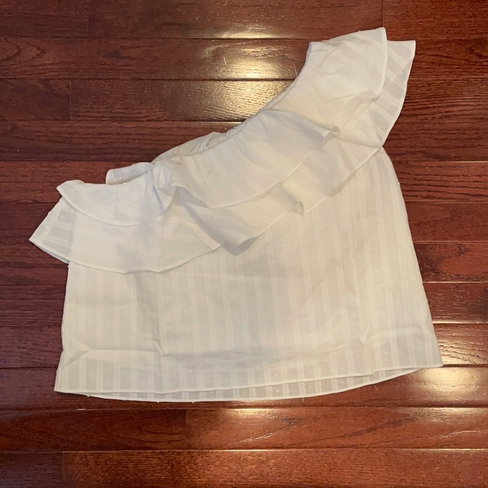 Amaryllis White One-Shoulder Ruffle Tank Top